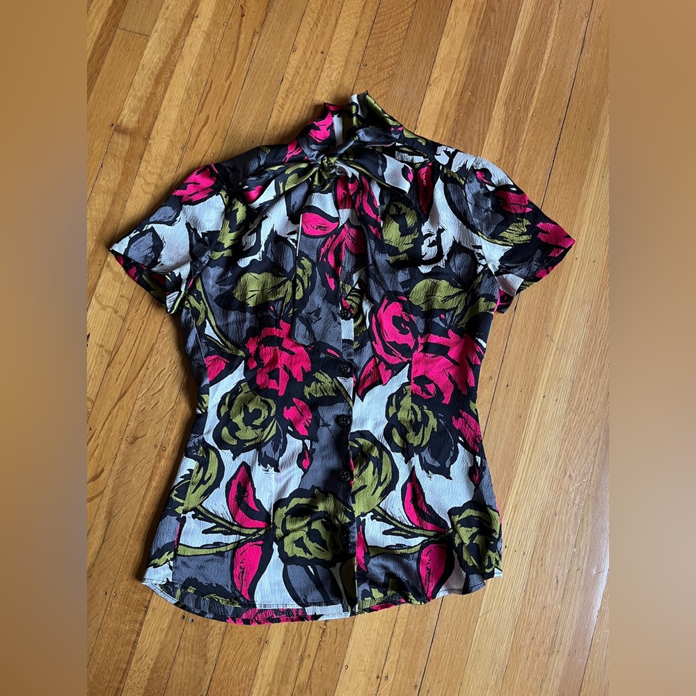 Trina Turk Black, White, Pink & Olive Floral Short Sleeve Blouse